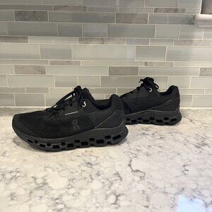 On Women's Cloudstratus